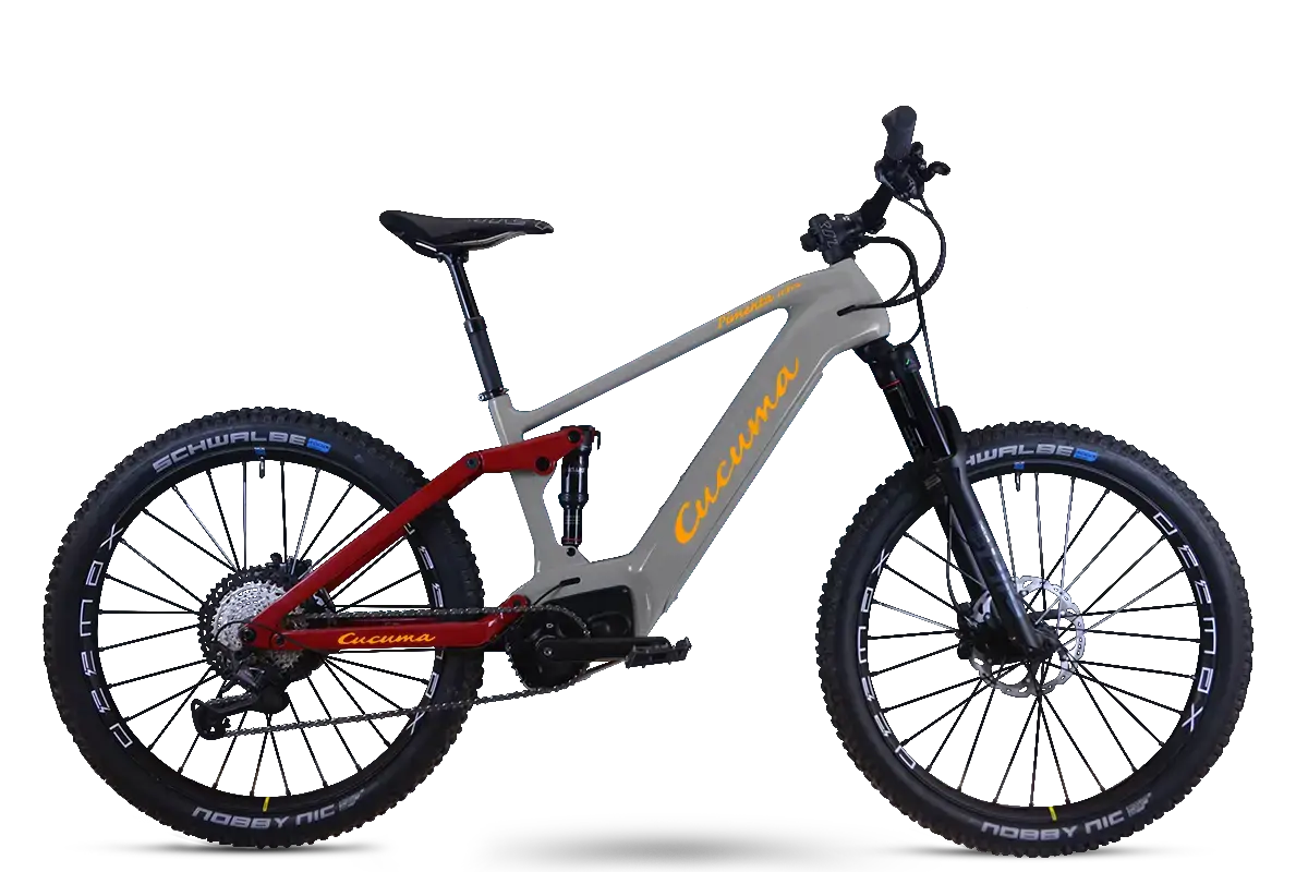Grau-rotes E-Fully Mountainbike von Cucuma mit robustem Offroad-Design.